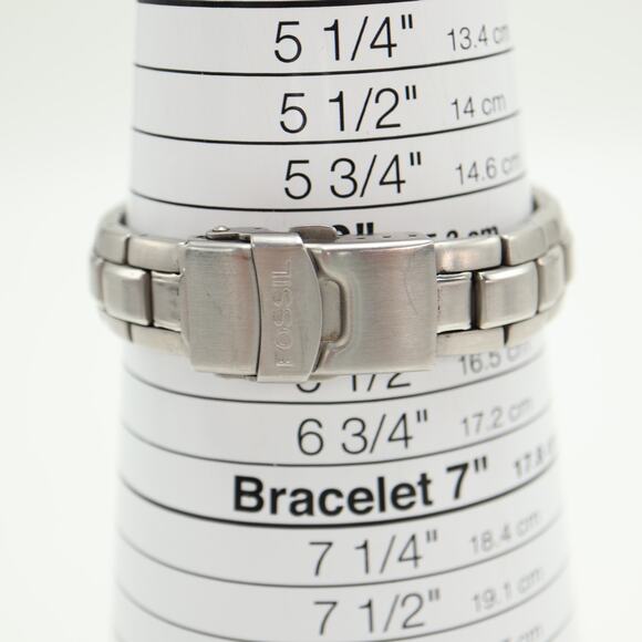 Fossil Blue 30mm Red Dial Womens Watch w 6" Stainless Steel AM3340 New Battery - Picture 4 of 10